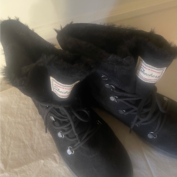 Skecher black suede women’s boots - Picture 5 of 6